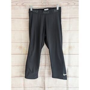 Nike Leggings Women's Medium Black Capri Yoga Dri-Fit Ladies
